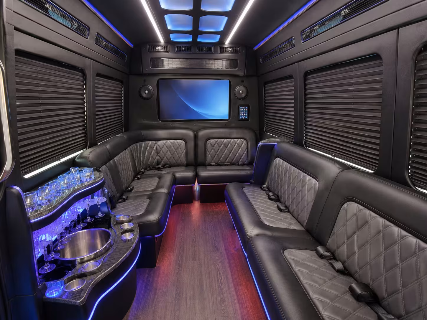 employee shuttle buses for fort myers healthcare and hospitality