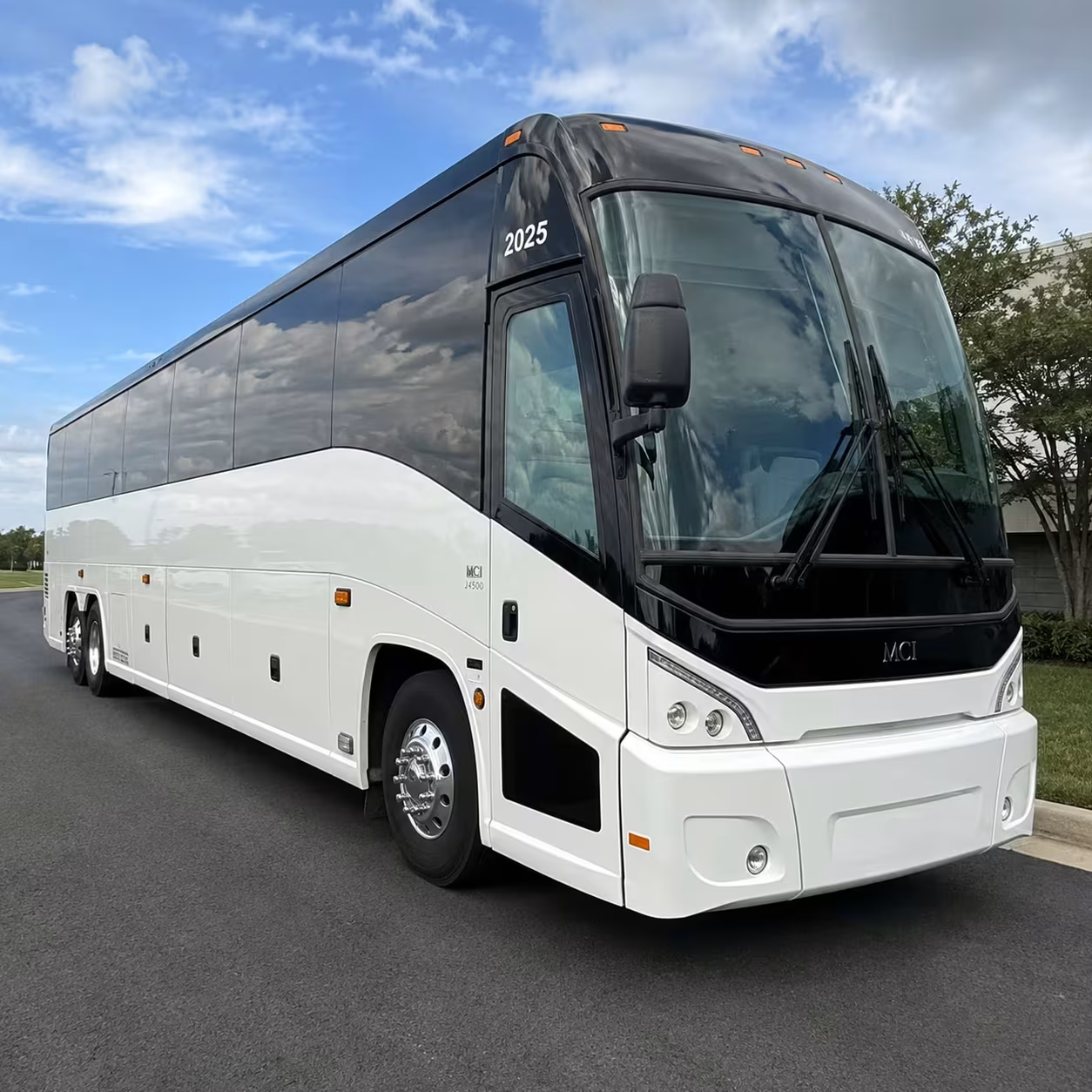 fort myers corporate airport charter bus rentals