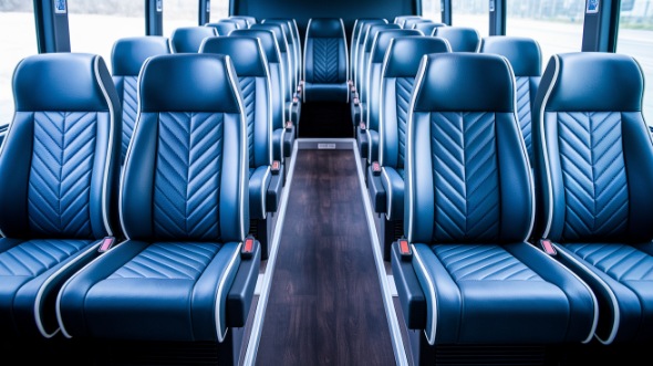 fort myers 15 passenger minibus rental